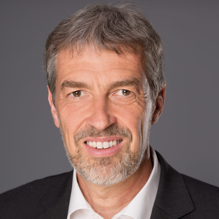 Dr. Hartwig Sievers